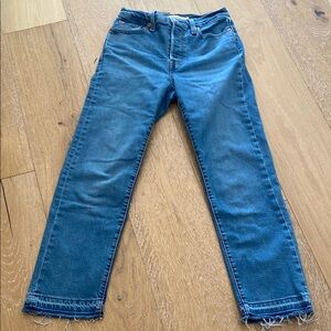 LEVIS Wedgie Straight Crop (26)